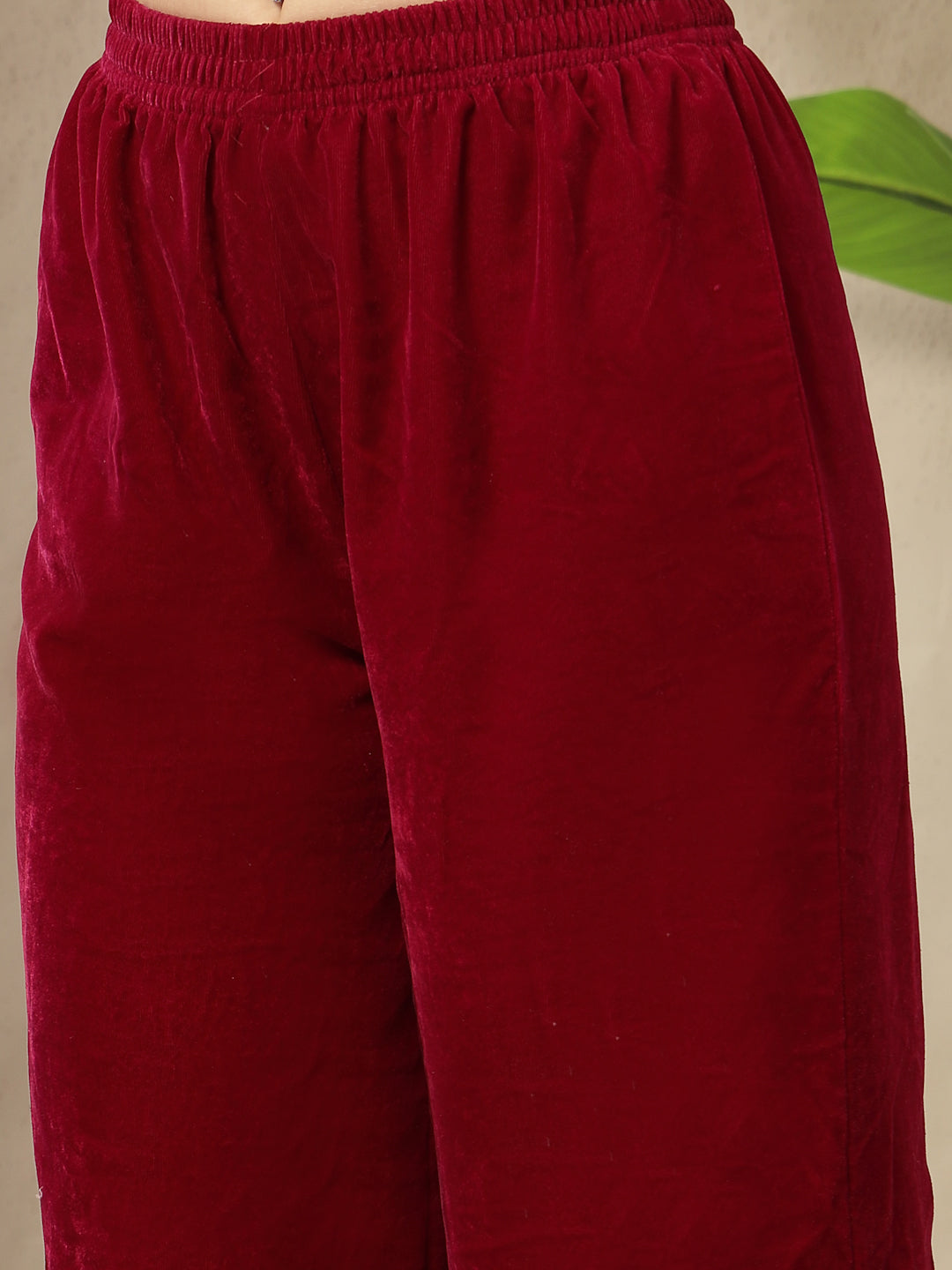 Stylum Women's Magenta Solid & Embroidered Velvet Co-Ord Set (CSMAGENTASUMALI)