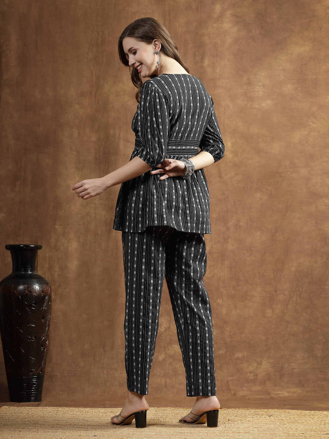 Stylum Women's Woven Design Cotton Co-Ord Set (CSRAMYABLACK)