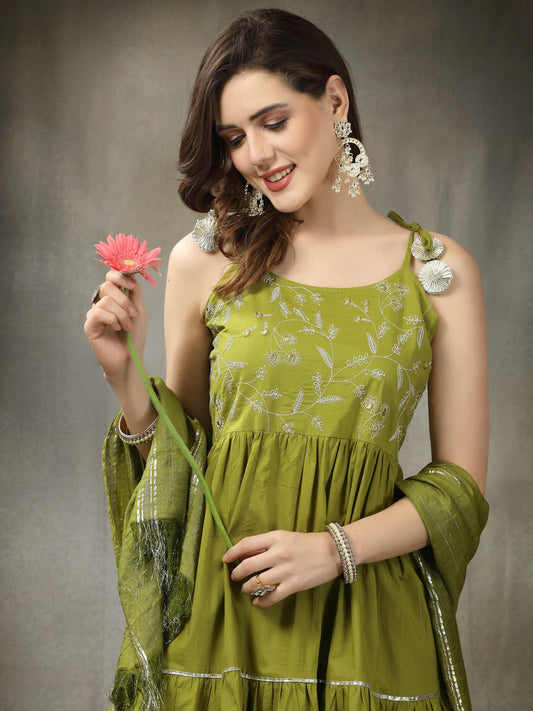 Stylum Women's Embroidered Cotton Tiered Kurta with Dupatta (GREENZINGLE)