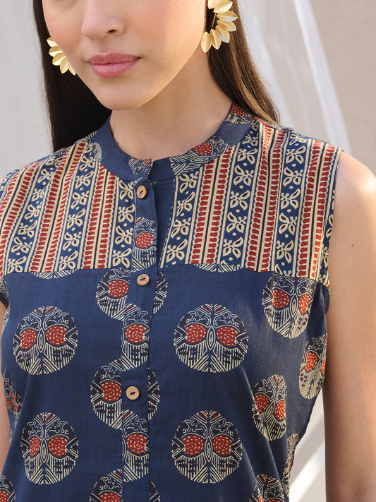 Stylum Women's Blue Ajrakh Printed Cotton Straight Kurta Pant Set (KPBLUEANJAW)