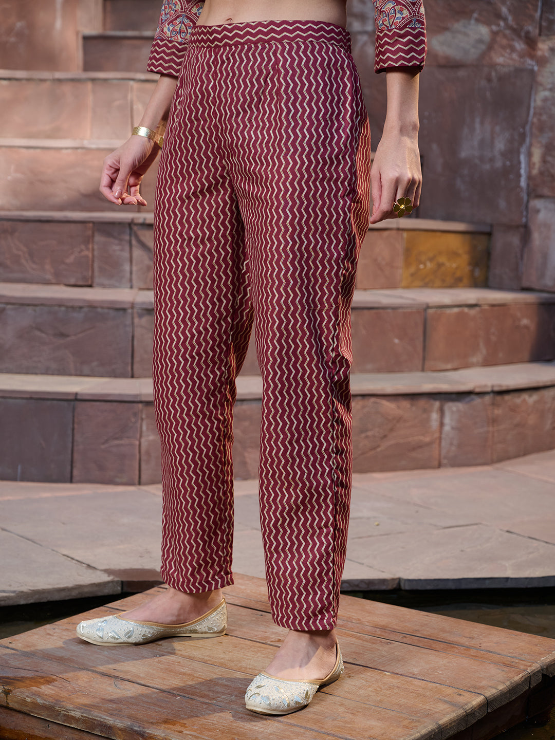 Stylum Women's Red Ethnic Printed Cotton Straight Kurta Pant Dupatta Set (KPDREDPINGA)