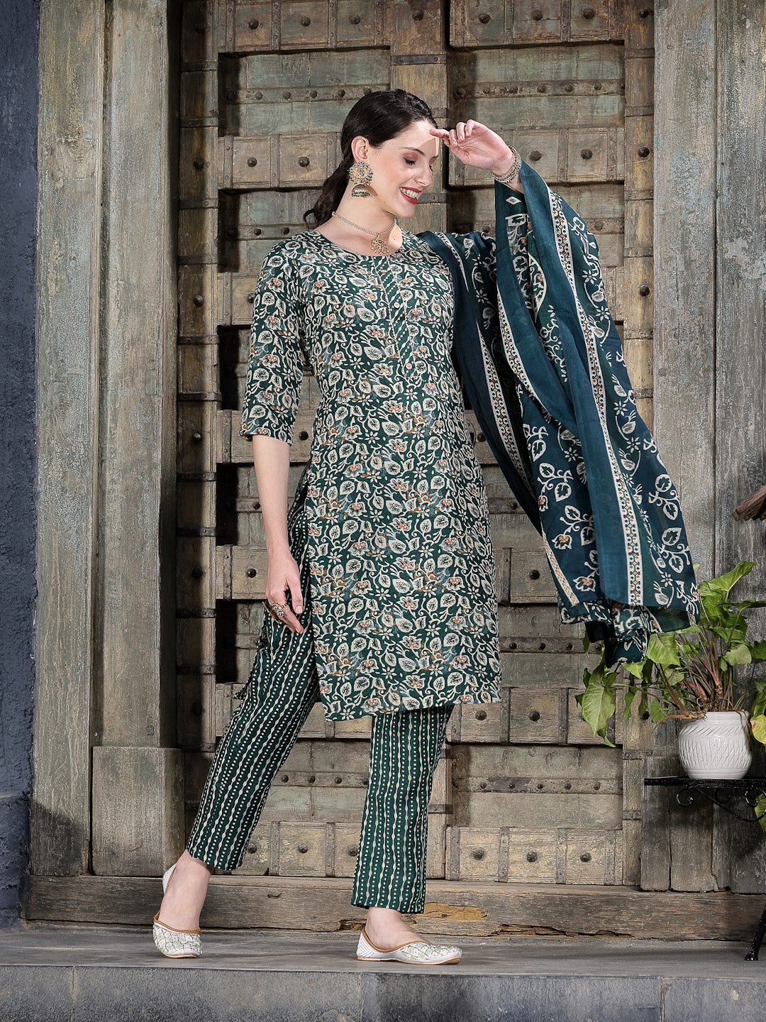Stylum Women's Floral Printed Cotton Blend Straight Kurta Pant Dupatta Set (KPDTIGERGREEN)