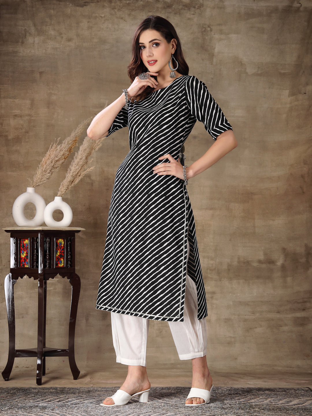 Stylum Women's Lehariya Printed Cotton Straight Kurta Pant Set (KPRAMADA)
