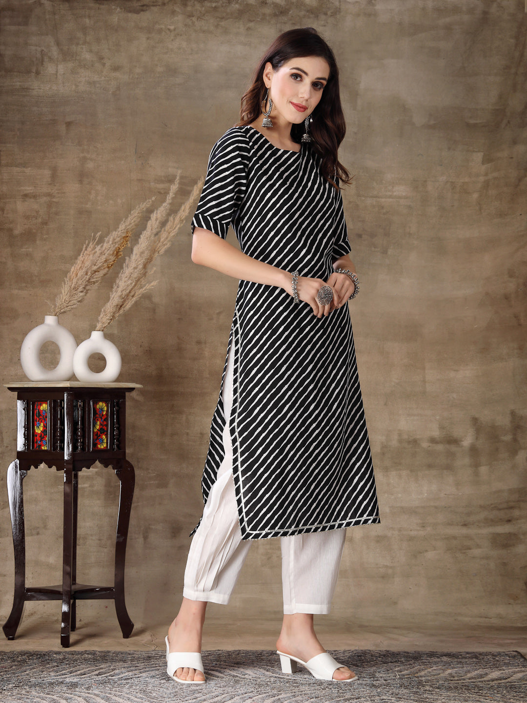 Stylum Women's Lehariya Printed Cotton Straight Kurta Pant Set (KPRAMADA)
