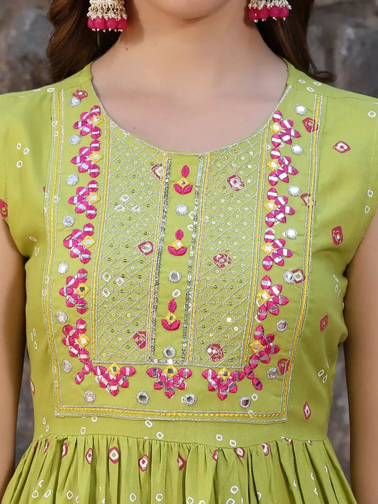 Stylum Women's Bandhej Printed & Embroidered Rayon Kurti Sharara Dupatta Set (KSDHEXAGREEN)