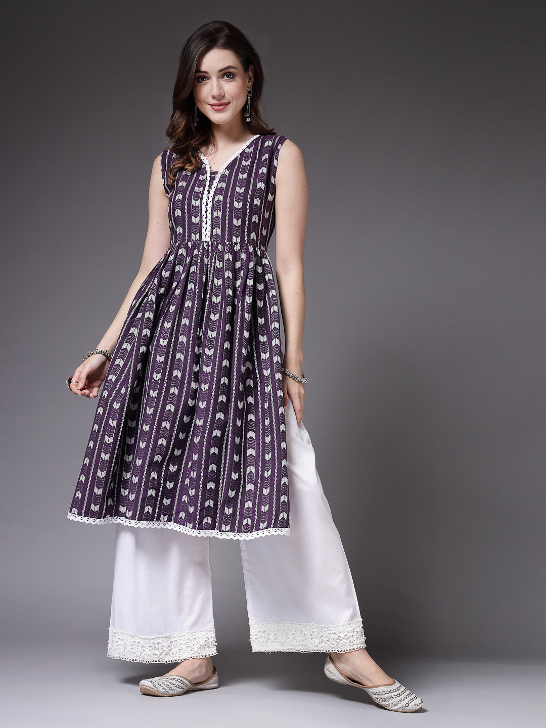 Stylum Women's Self Designed Cotton Blend Naira Cut Kurta (RASIN)