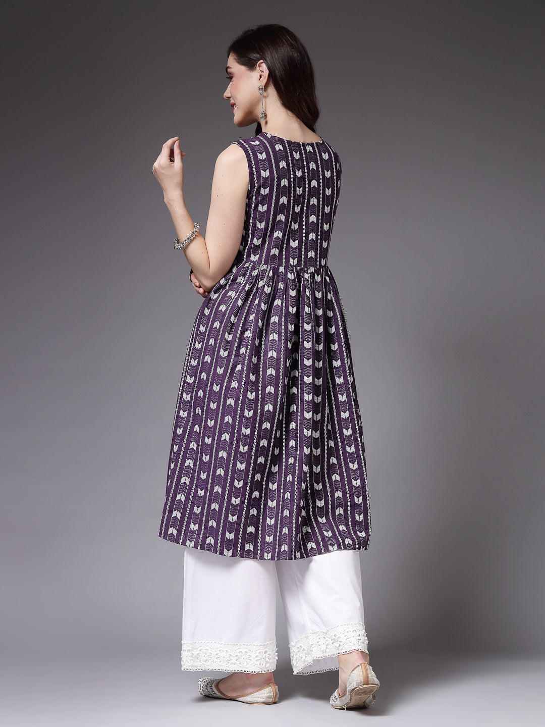 Stylum Women's Self Designed Cotton Blend Naira Cut Kurta (RASIN)