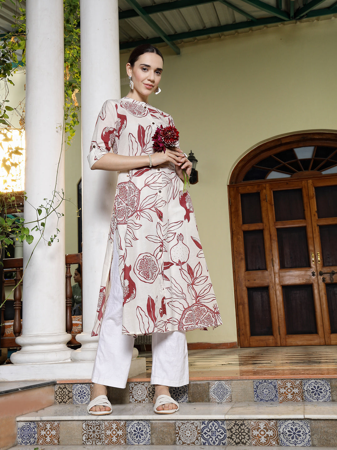 Stylum Women's Red Botanical Printed Rayon A-Line Kurta (REDRALLY)