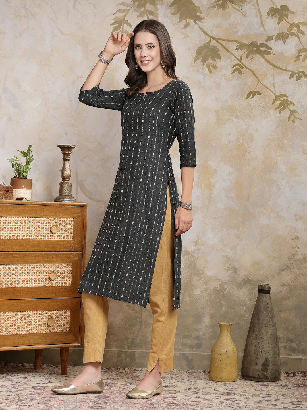 Stylum Women's Self Designed Cotton Blend Straight Kurta (SLICE)