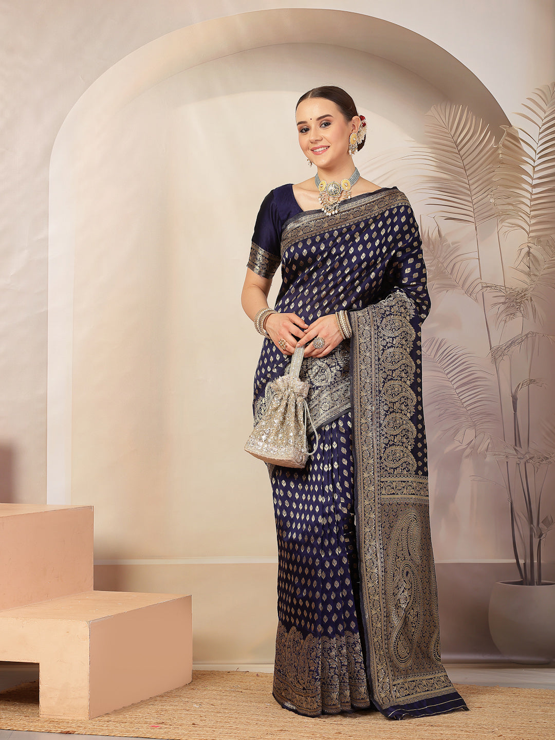 Stylum Women's Blue Ethnic Motifs Banarsi Woven Zari Silk Saree (SRBLUEWONDER)