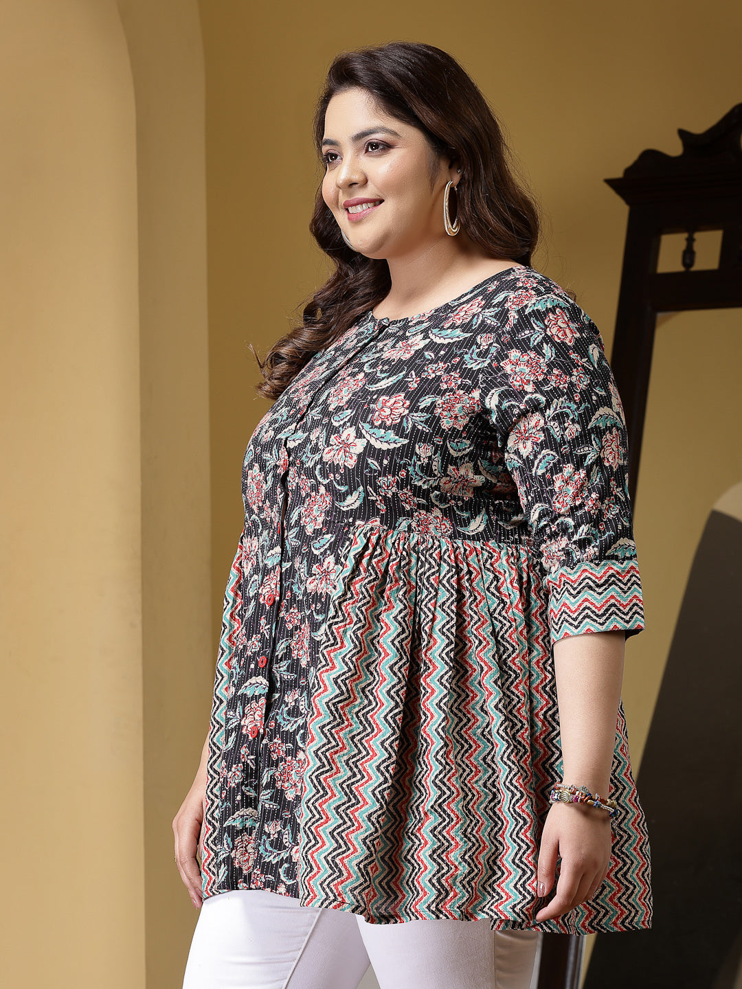 Plus Size Women's Floral Printed Cotton Peplum Top (TOPBLACKCROWPLUS)