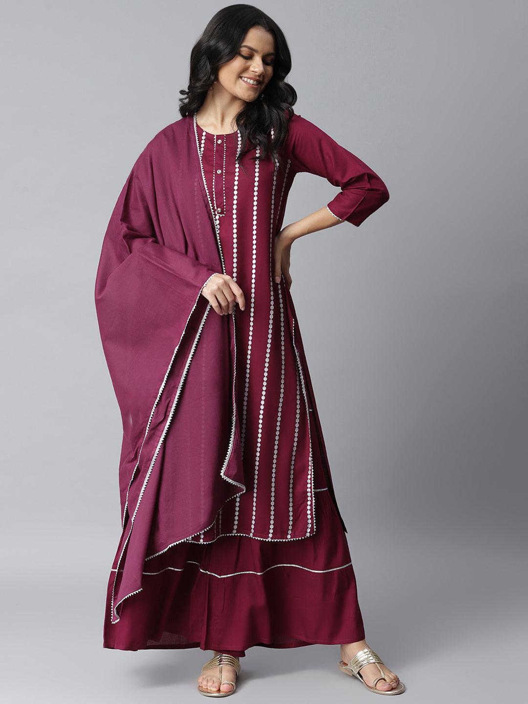 StylumàWomen Embellished Rayon Straight Kurta Sharara Set (Puppleshararaset)