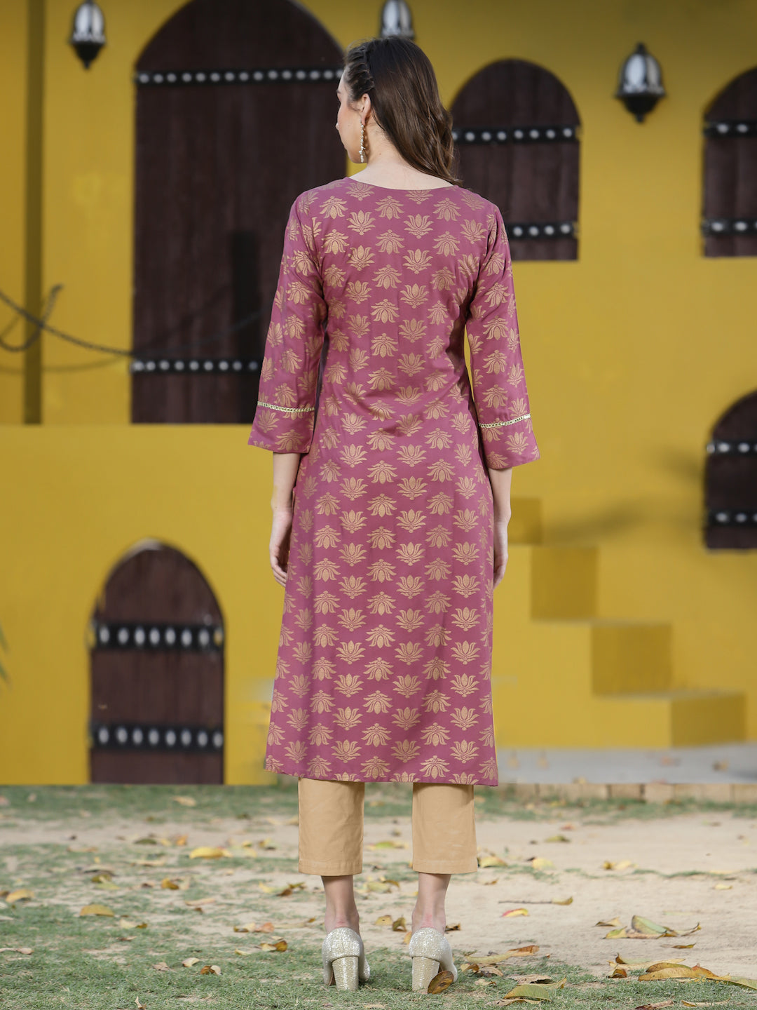 Stylum Women's Gold Printed Rayon Straight Kurta (TORUWINE)