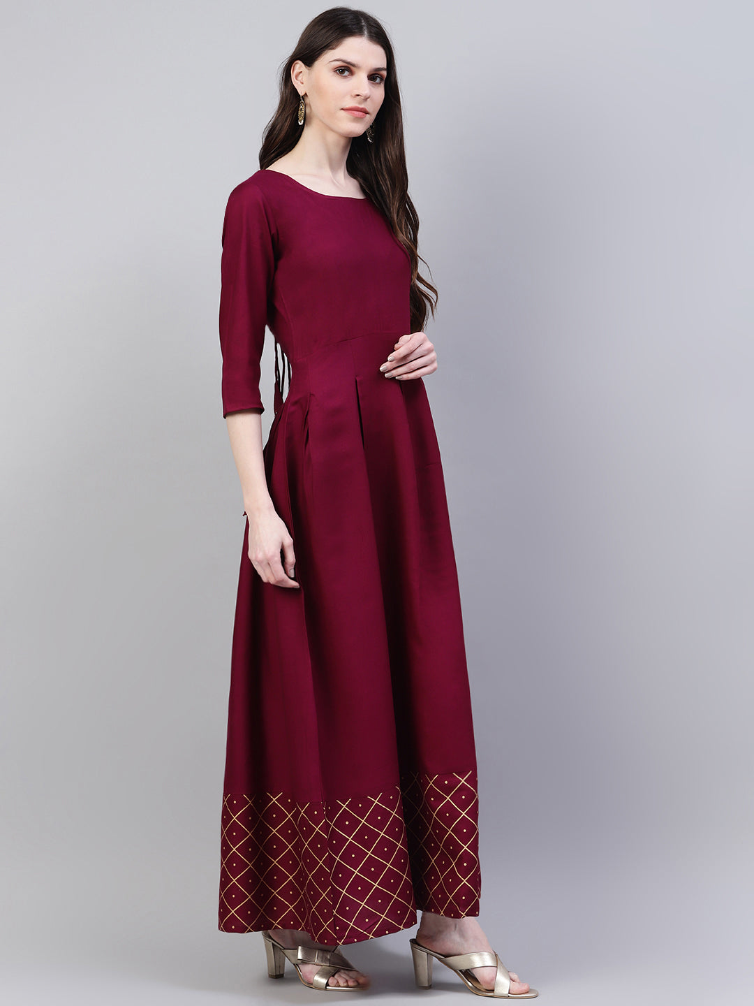 Stylum Women's Gold Print Rayon Flared Kurta Dupatta Set (Winetrianglekdset)