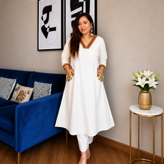 STYLUM WOMEN ELEGANT ETHNIC CHARM IN IVORY KURTA