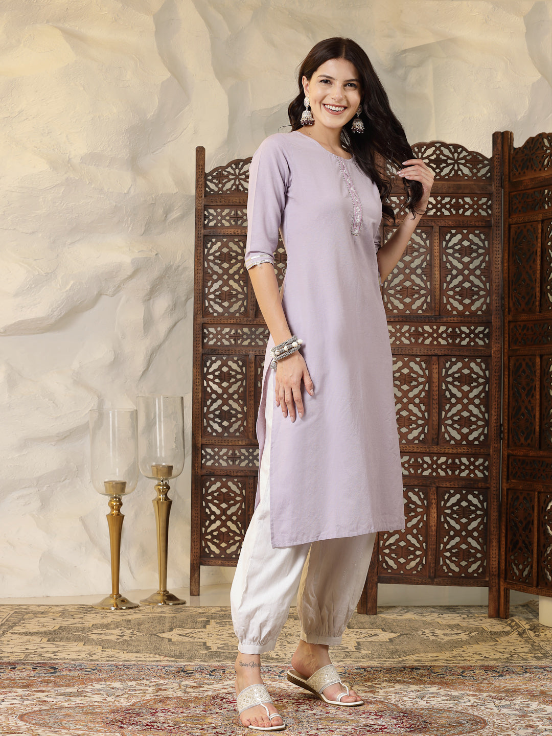 Stylum Women's Solid Cotton Blend Straight Kurta (ASHLEY)