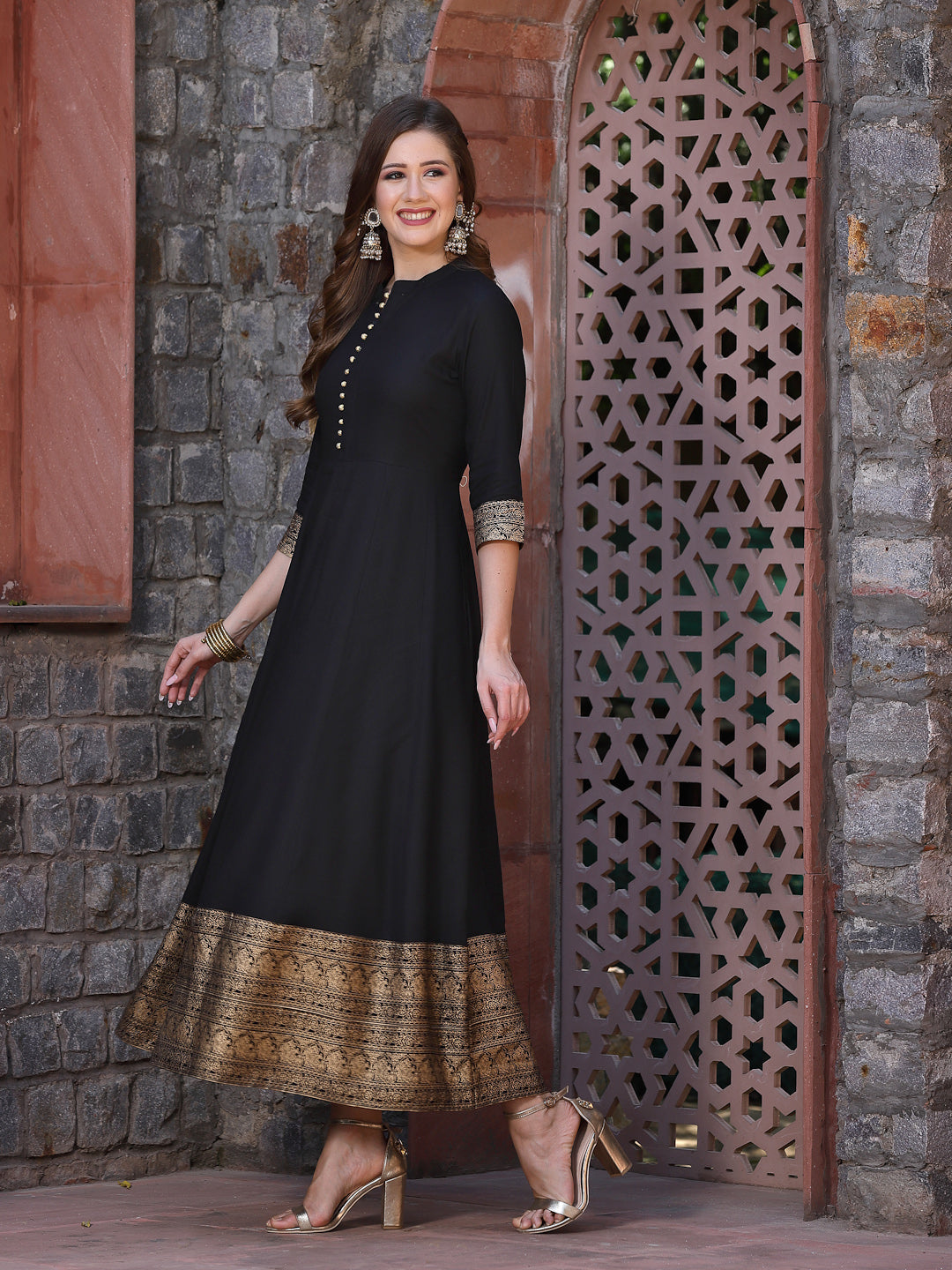 Stitched Churidar Black Anarkali Suit at Rs 1499 in Solapur | ID:  22565457312