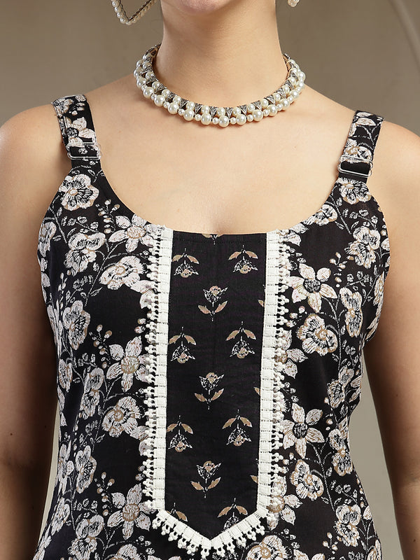 Stylum Women's Black Floral Printed Cotton Straight Kurta (BLACKSTRAP)