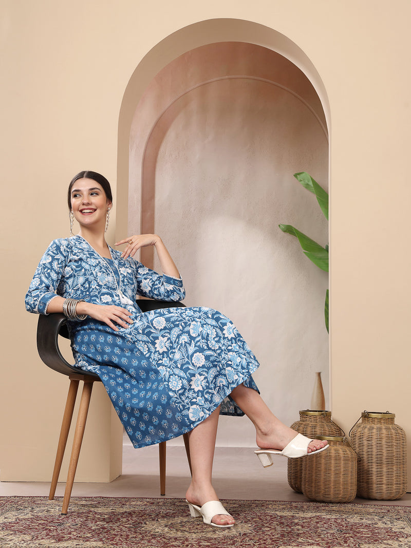 Stylum Women's Blue Floral Printed Cotton  Flared Kurta (BLUEDUKE)