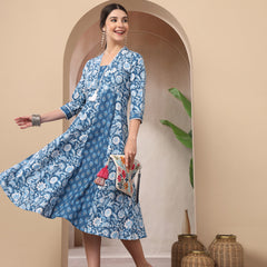 Stylum Women's Blue Floral Printed Cotton  Flared Kurta (BLUEDUKE)