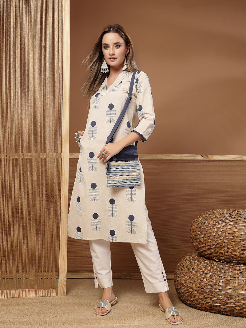 Stylum Women's Blue Geomatric Printed Cotton Straight Kurta (BLUEFLYING)