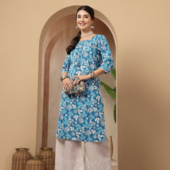 Stylum Women's Blue Floral Printed Cotton Straight Kurta (BLUEMIHI)