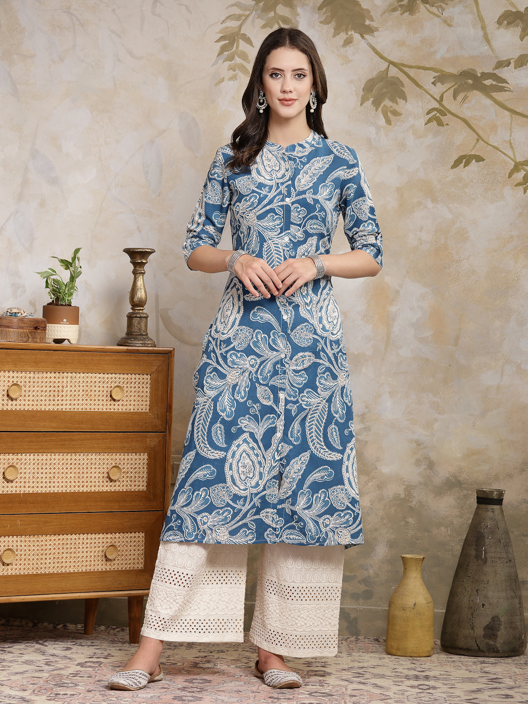 Stylum Women's Blue Paisley Printed Rayon A-Line Kurta (BLUEPARIS)