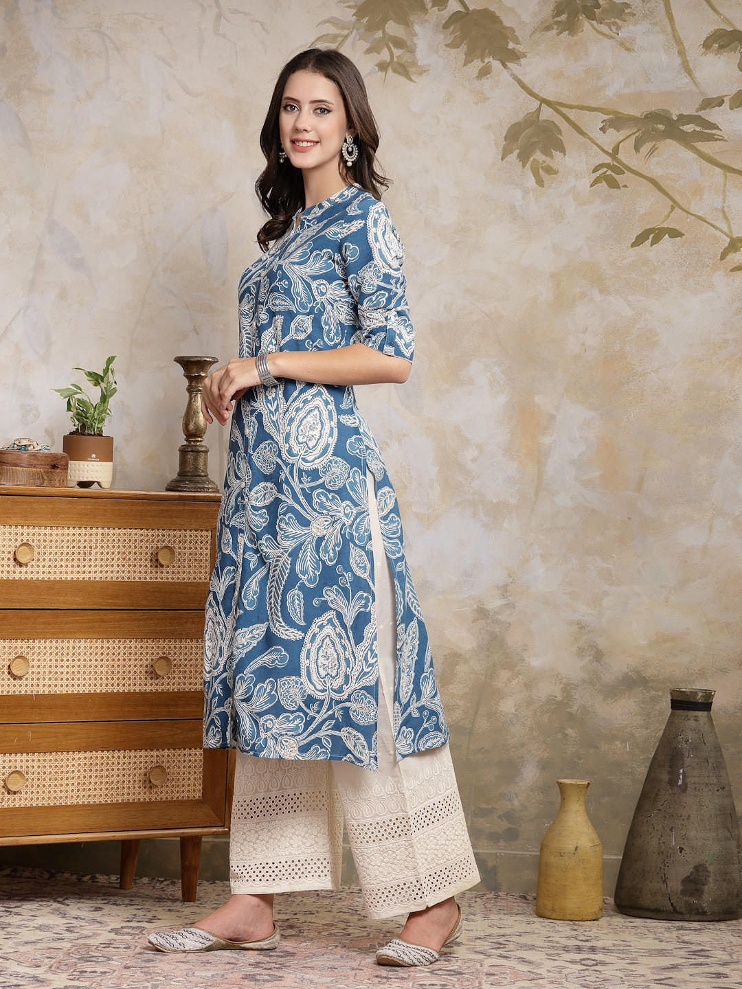 Stylum Women's Blue Paisley Printed Rayon A-Line Kurta (BLUEPARIS)