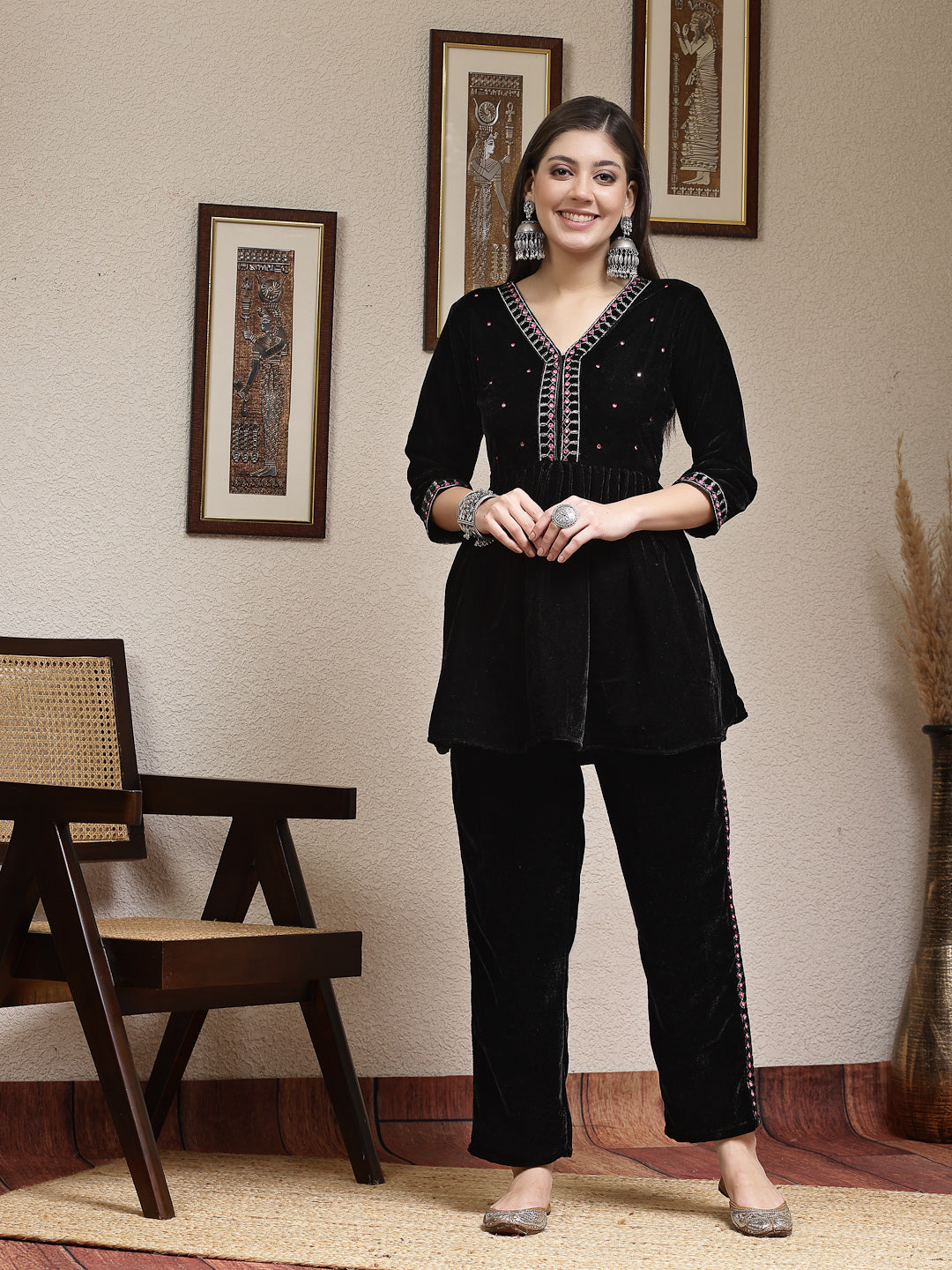 Stylum Women's Embroidered Velvet Co-Ords Set (CSBLACKJUSS)