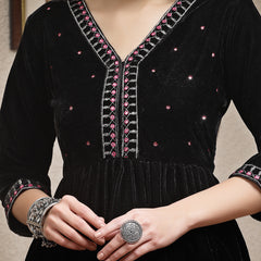 Stylum Women's Embroidered Velvet Co-Ords Set (CSBLACKJUSS)