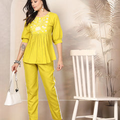 Stylum Women's Corn Soild & Embroidered Cotton Co-ord Set (CSCORNCHOPTA)