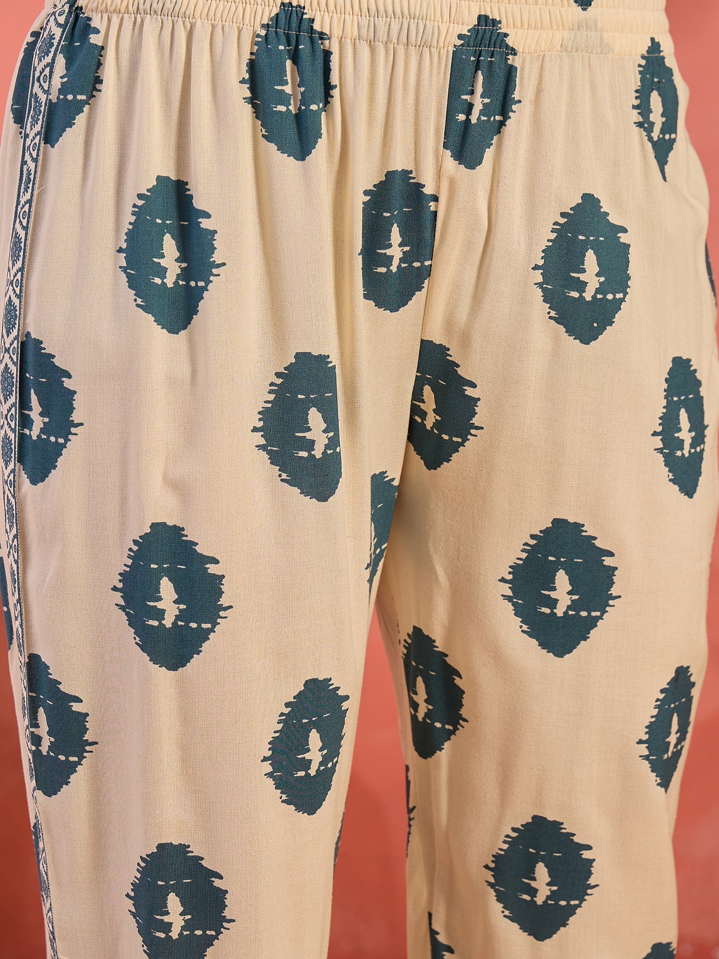 Stylum Women's Cream Printed Rayon Co-ords Set (CSCREAMMURFY)