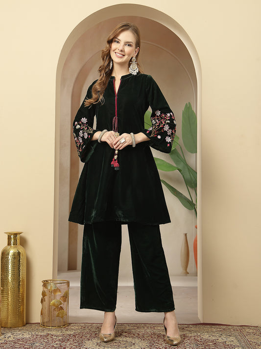 Stylum Women's Green Solid & Embroidered Velvet Co-Ord Set (CSGREENBRUNO)