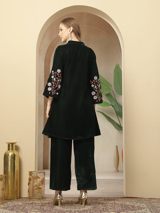 Stylum Women's Green Solid & Embroidered Velvet Co-Ord Set (CSGREENBRUNO)