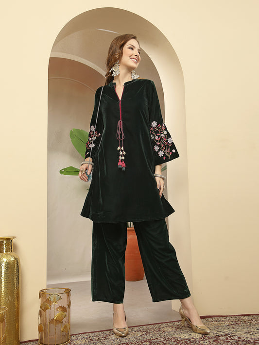 Stylum Women's Green Solid & Embroidered Velvet Co-Ord Set (CSGREENBRUNO)