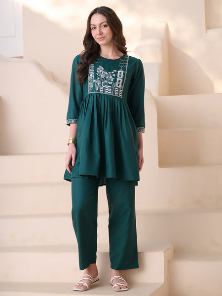 Stylum Women's Green Solid & Embroidered Cotton Blend Co-Ord Set (CSGREENJOON)