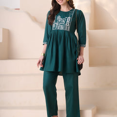 Stylum Women's Green Solid & Embroidered Cotton Blend Co-Ord Set (CSGREENJOON)