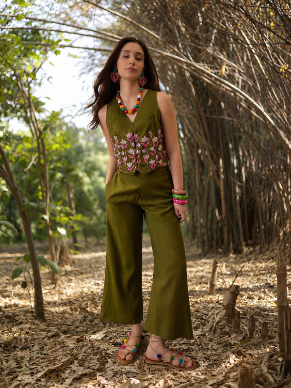 Stylum Women's Green Solid & Embroidered Vertical Co-Ord Set (CSGREENTALES)