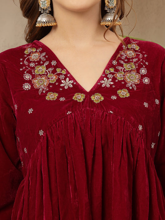 Stylum Women's Magenta Solid & Embroidered Velvet Co-Ord Set (CSMAGENTASUMALI)