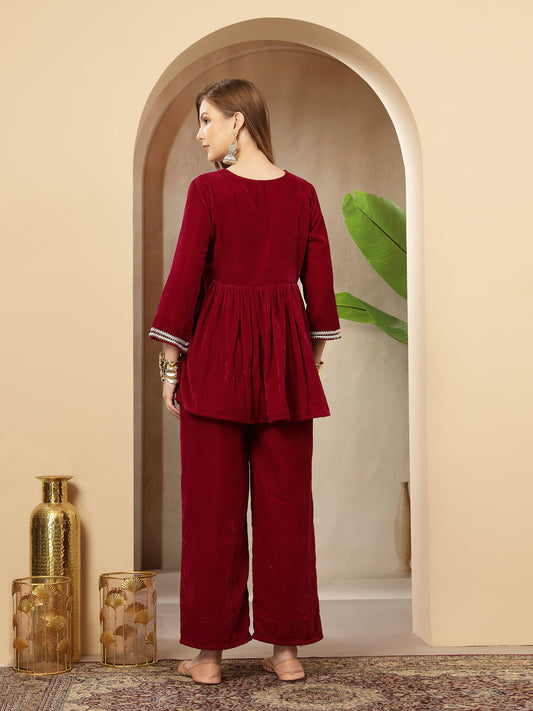 Stylum Women's Magenta Solid & Embroidered Velvet Co-Ord Set (CSMAGENTASUMALI)