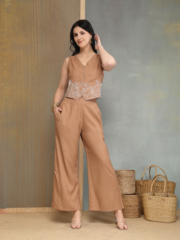 Stylum Women's Peach Solid & Embroidered Rayon Co-Ords Set (CSMOCHAHANDRA)