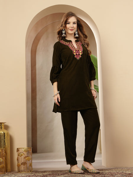 Stylum Women's Olive Solid & Embroidered Velvet Co-Ord Set (CSOLIVEDANDIYA)