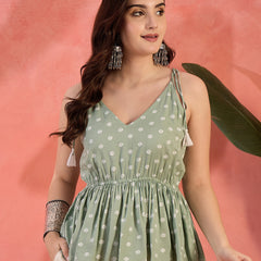 Stylum Women's Pista Green Printed Rayon Co-ords Set (CSPISTACALF)