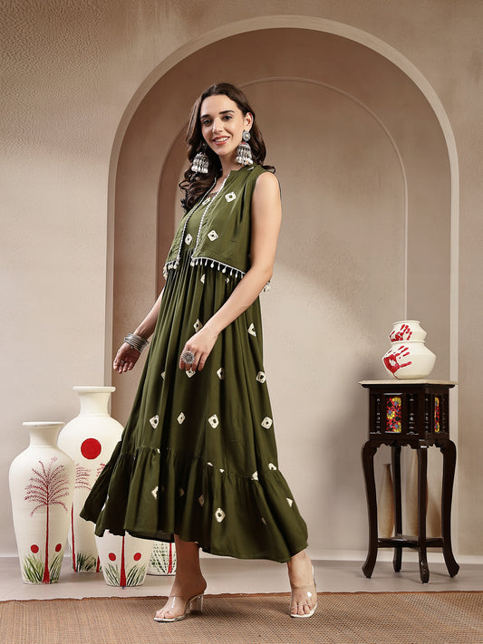Stylum Women's Green Bandhej Printed Rayon Tiered Dress With Ethnic Jacket (DRSOLIVEARMY)