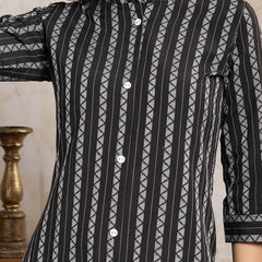 Stylum Women's Self Designed Cotton Blend Straight Kurta (FELIS)