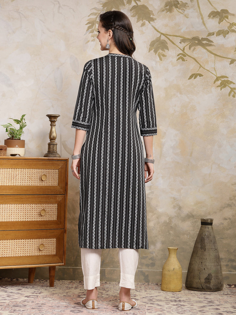 Stylum Women's Self Designed Cotton Blend Straight Kurta (FELIS)