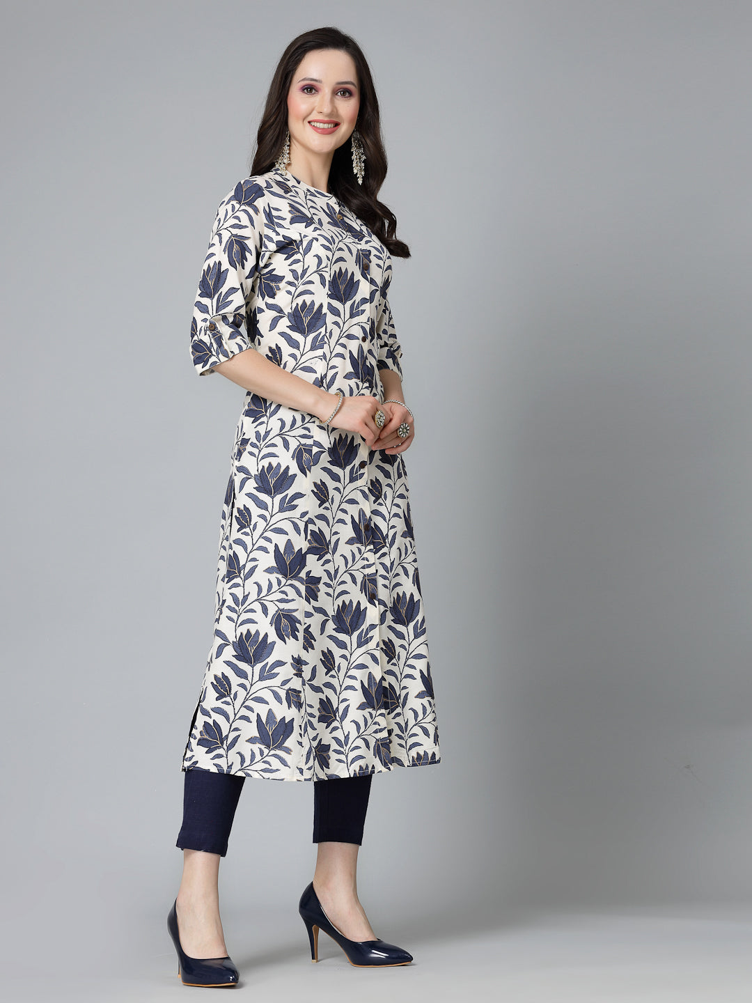 Stylum Women's Floral Printed Rayon A-Line Kurta (GAAZIBLUE)