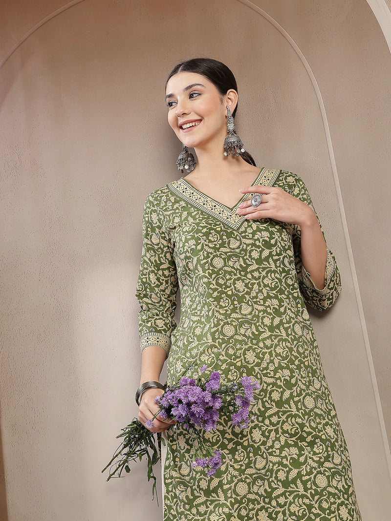 Stylum Women's Green Ethnic Printed Cotton Straight Kurta (GREENFRIES)