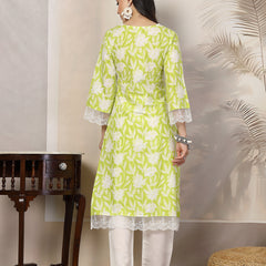 Stylum Women's Green Floral Printed Cotton Straight Kurta (GREENGALI)