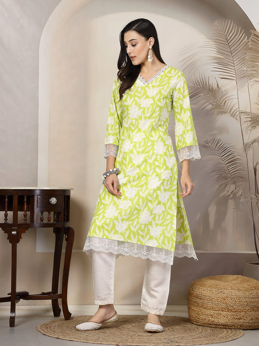 Stylum Women's Green Floral Printed Cotton Straight Kurta (GREENGALI)